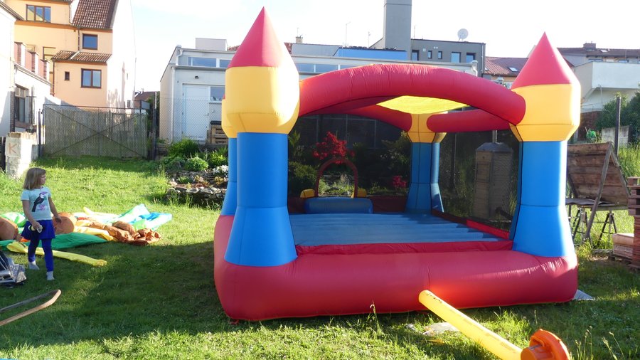 XXL se sluneční clonou – XXL se sluneční clonou